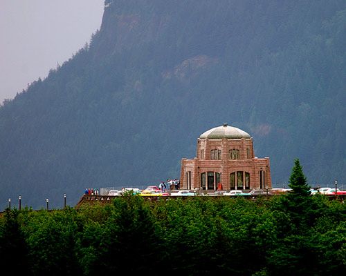 <b>Vista House</b>