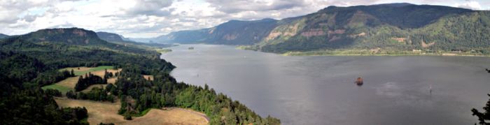 <b>Columbia River Gorge</b>