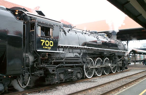 <b>SP&S #700 Steam Engine</b>