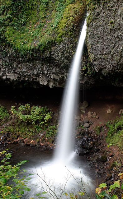 <b>Ponytail Falls - Columbia River Gorge</b>