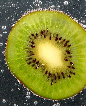 <b>Kiwi in Soda Water</b>