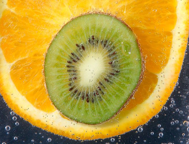 <b>Orange and Kiwi in Soda Water</b>