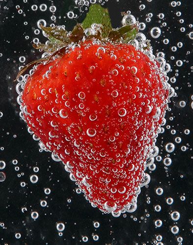 <b>Straberry in Soda Water</b>